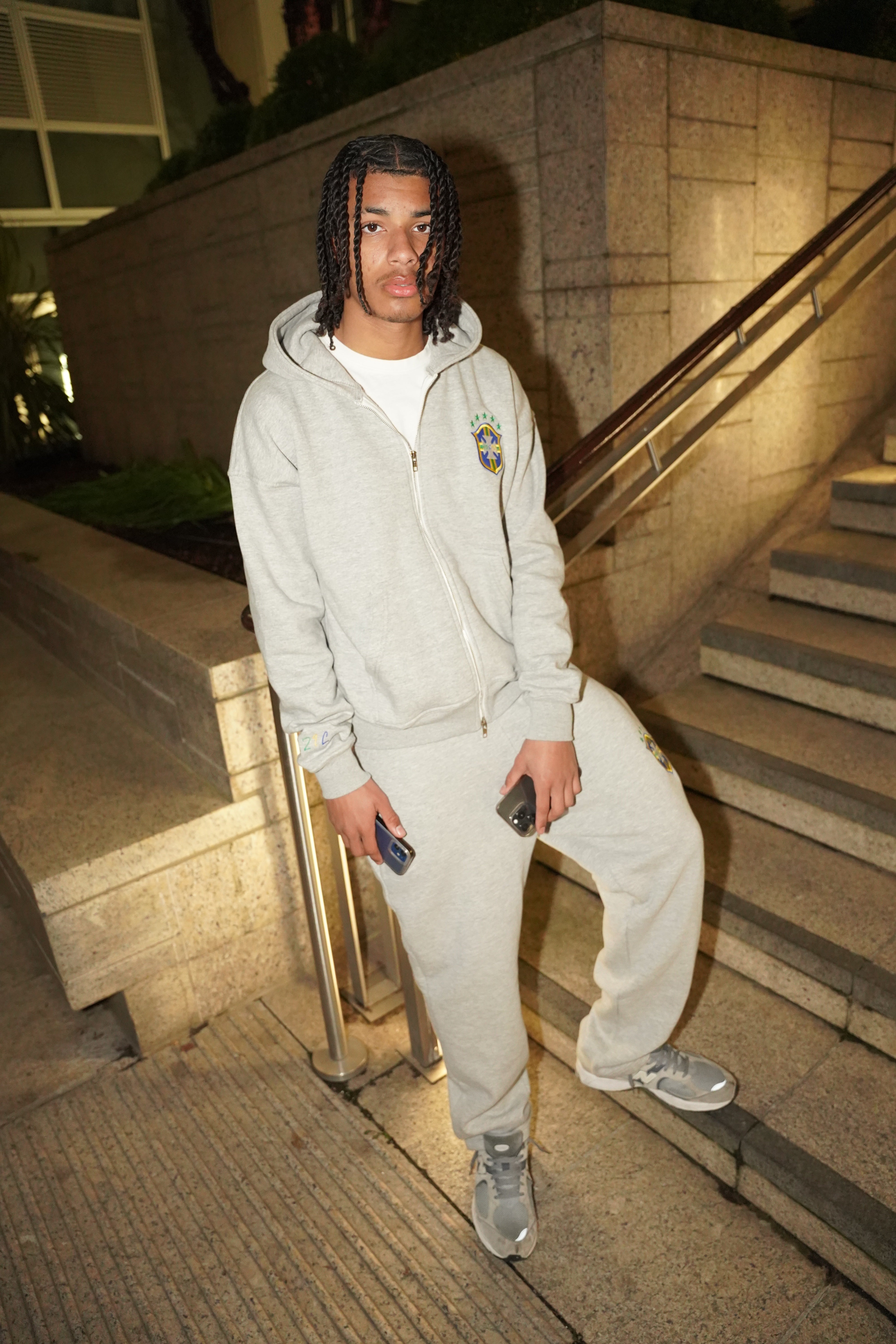 BRAZIL ZIP-UP - GREY