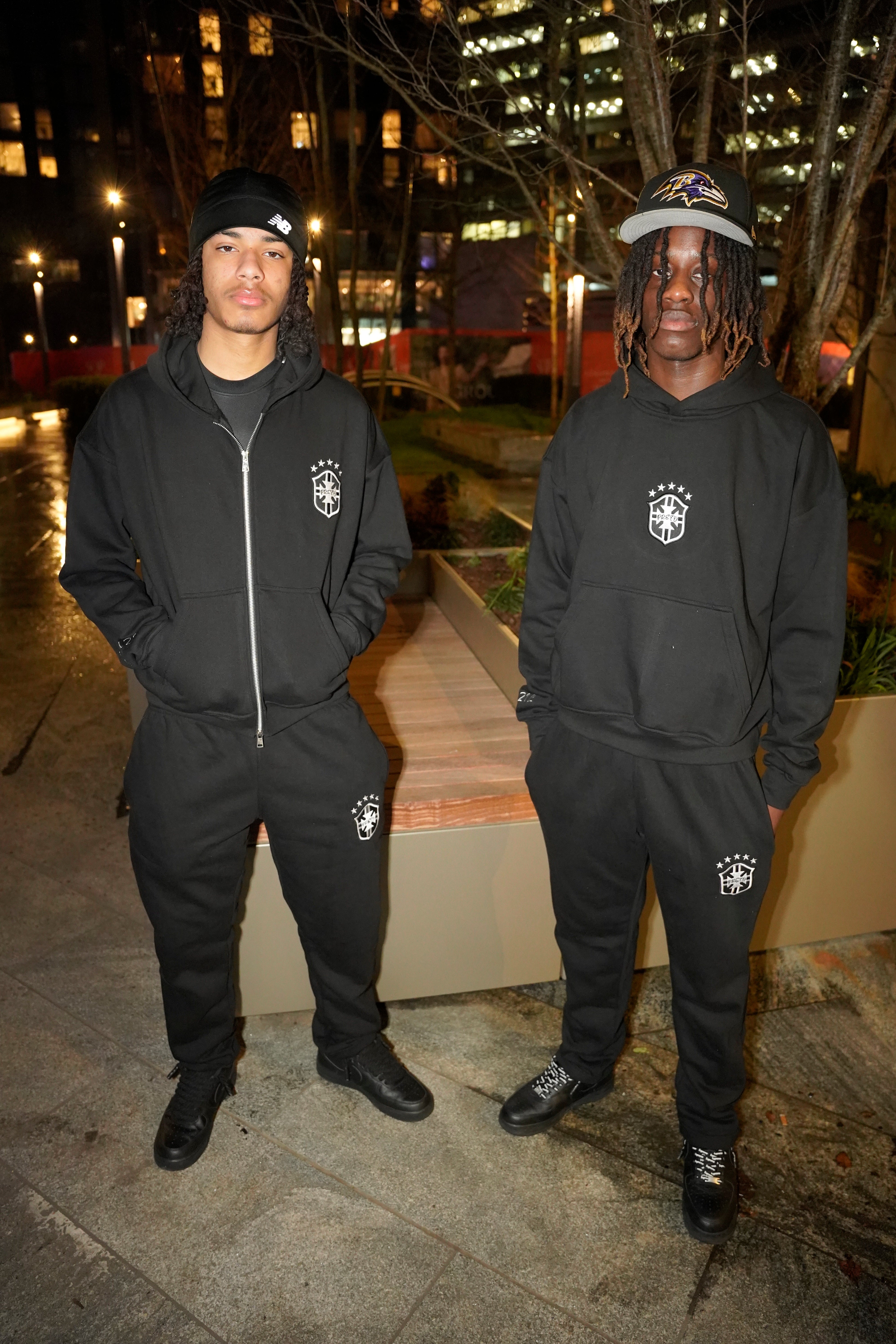 BRAZIL ZIP-UP - BLACK