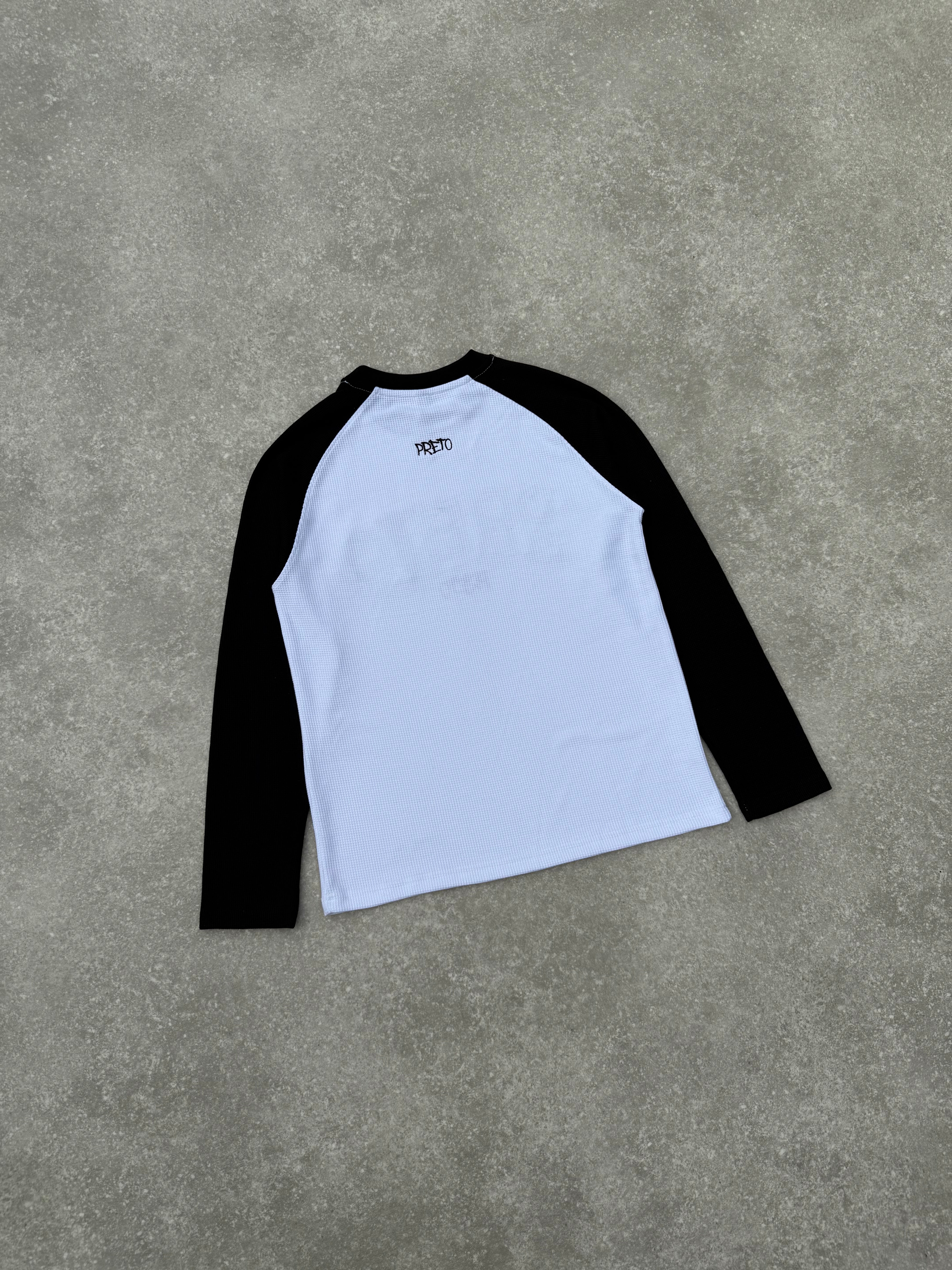 PRETO WAFFLE LONG SLEEVE - BLACK